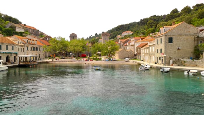 Elaphiti Islands and Caves Tour