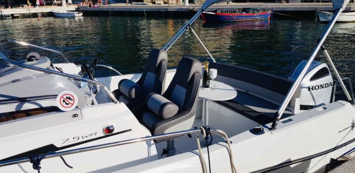 Ihr Tag in Cavtat: Mieten Sie ein Motorboot für einen ganzen Tag voller Entdeckungen