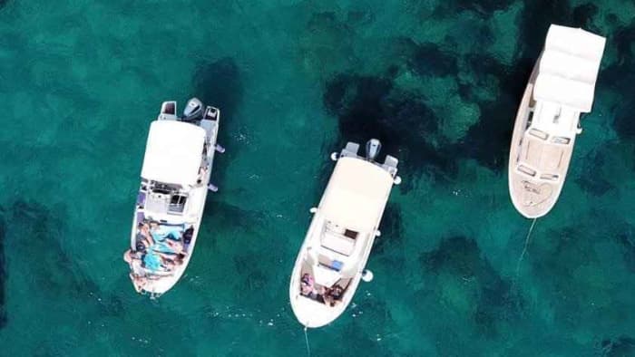 Ihr Tag in Cavtat: Mieten Sie ein Motorboot für einen ganzen Tag voller Entdeckungen
