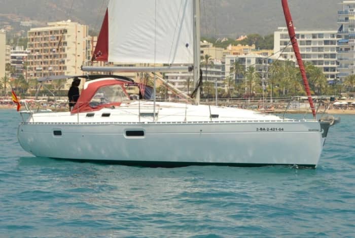 Explore Puerto Banús and enjoy a full day of sailing on a sailboat