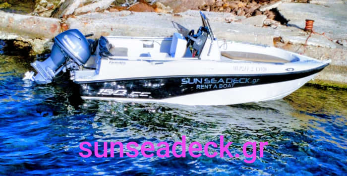 Blanc, bleu et divin : une journée complète sur un bateau à moteur