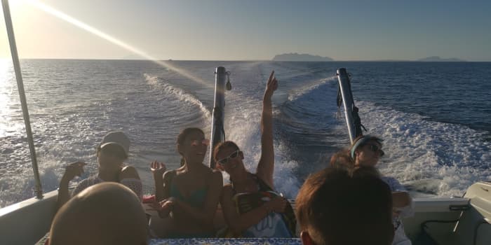Ihr Tag in Marsala: Mieten Sie ein Motorboot für 8,5 Stunden voller Entdeckungen