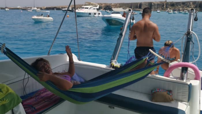 Ihr Tag in Marsala: Mieten Sie ein Motorboot für 8,5 Stunden voller Entdeckungen