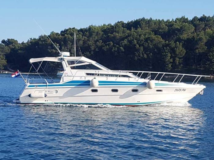 Pula : Excursion privée en bateau en Méditerranée – Croisière du matin
