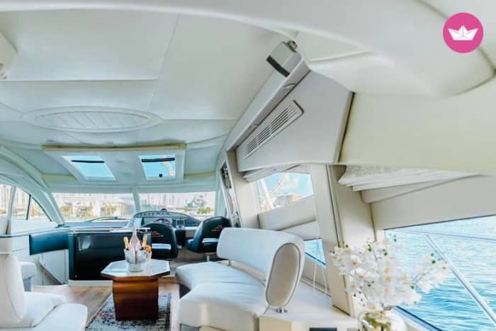 Dubai Marina: 4-Hour Premium Full Coastal Discovery