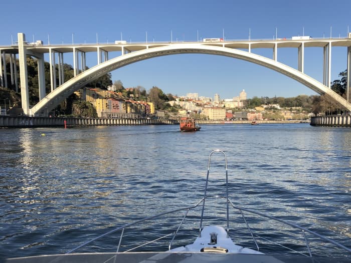 Half-day Castelo de Paiva discovery: Your short escape on a motorboat