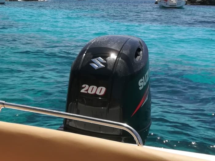 4 uur durende privé speedbootavontuur naar de Comino Blue Lagoon, vertrek vanuit Sliema St. Julian's