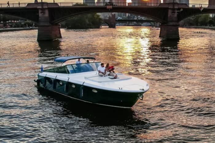 Birthday party on a yacht in Frankfurt with skyline view - 2 hours