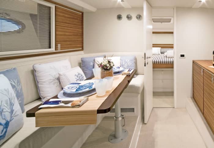 Birthday party on a yacht in Frankfurt with skyline view - 2 hours