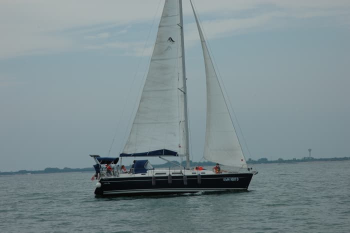 Profitez d'une journée complète de navigation à Venise en voilier.
