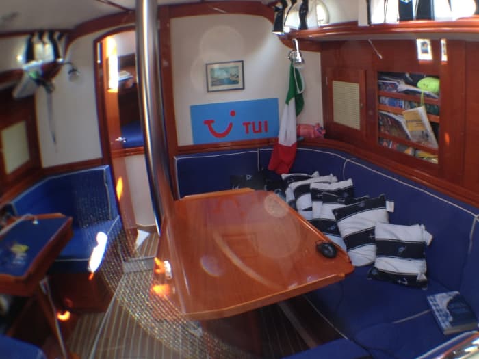 Profitez d'une journée complète de navigation à Venise en voilier.