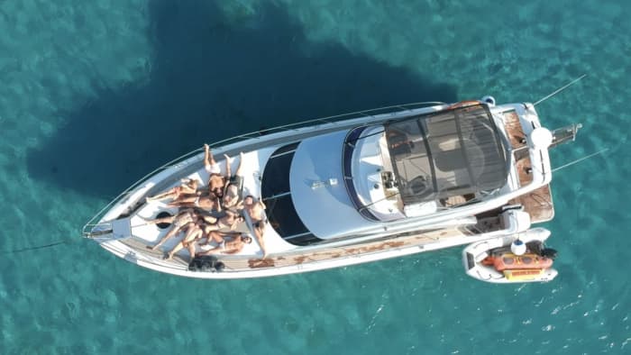 Schinos Serenity: A Beautiful Day from Mykonos