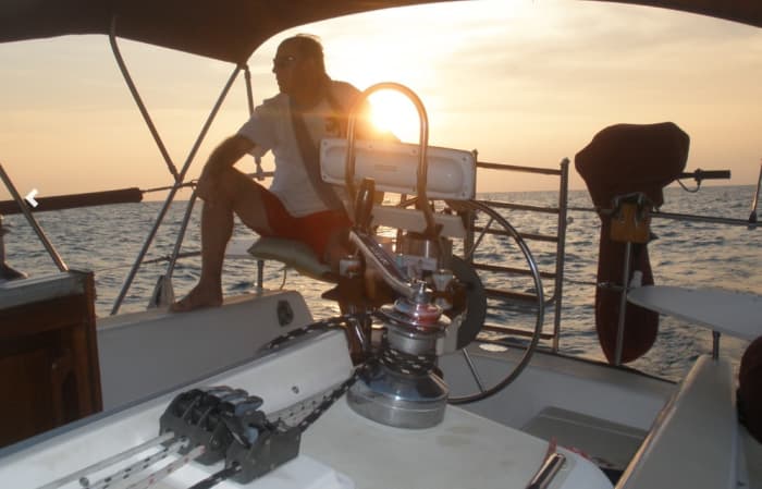 Breng een 7 uur durende zeiltocht door rond het district Ko Samui op een zeilboot.