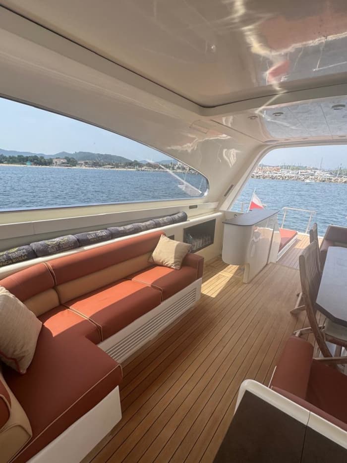 Half-day motor yacht excursion departing from Saint-Tropez Golf Course