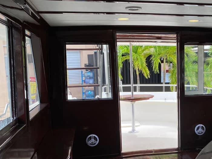 A full day of magic in Puerto Aventuras on a motor yacht