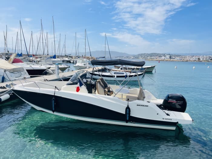 Halbtagesausflug in Cannes und Umgebung mit dem Motorboot