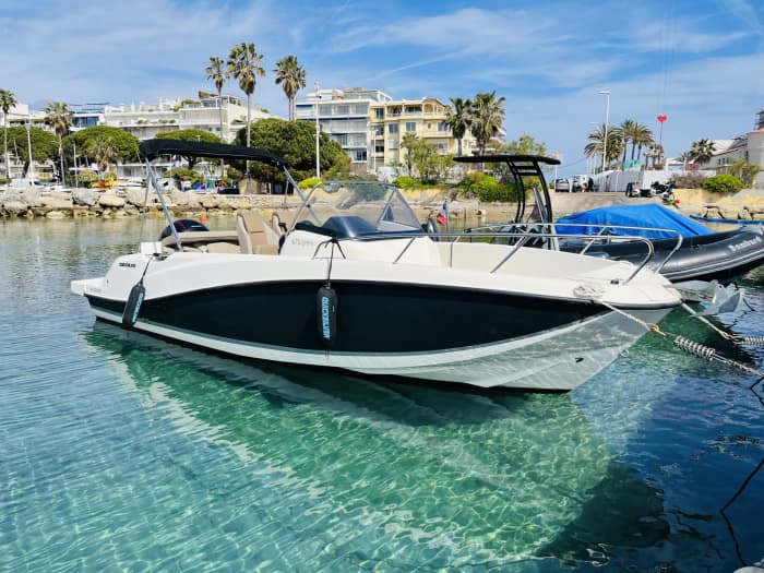Halbtagesausflug in Cannes und Umgebung mit dem Motorboot
