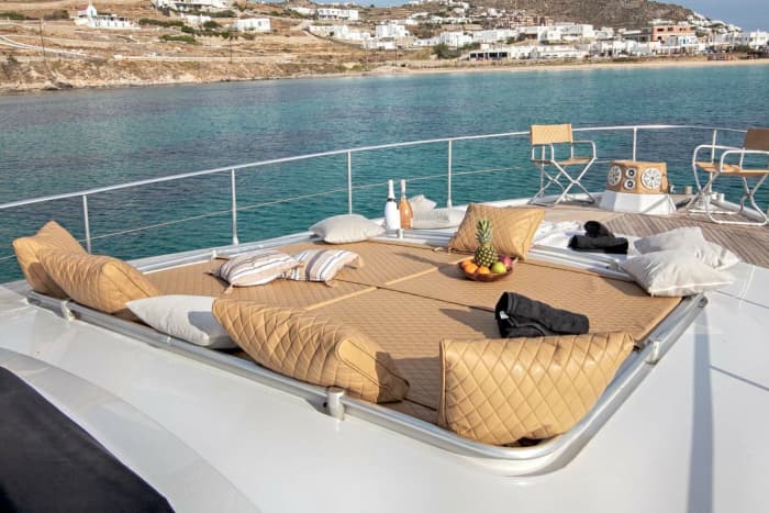 Croisière privée au coucher du soleil – Une soirée romantique en mer