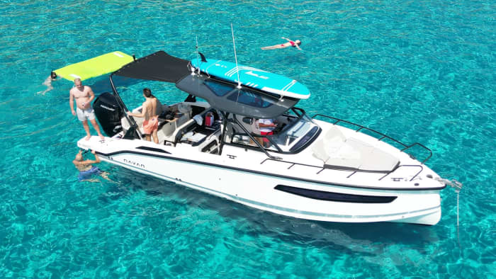 Descubra la bahía de Saint Tropez en barco privado