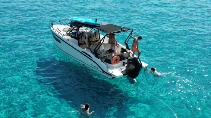 Descubra la bahía de Saint Tropez en barco privado