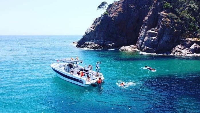The Smuggling Route: 3h Boat Adventure Along the Costa Brava
