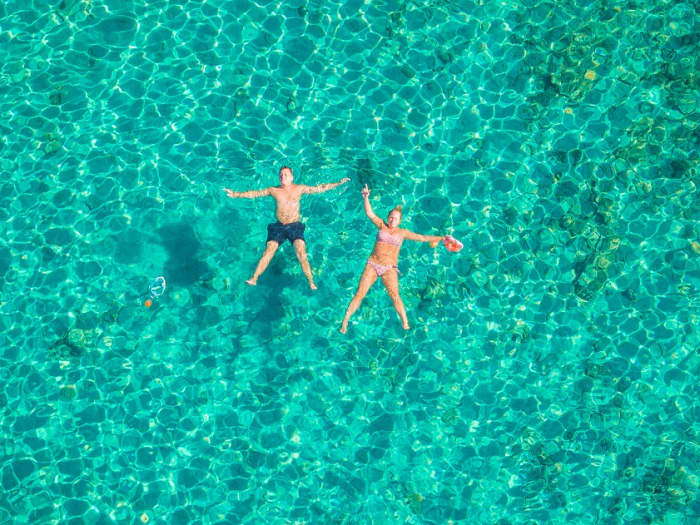 Découvrez le paradis turquoise du Blue Lagoon et de Šolta lors d'une excursion d'une journée en bateau à moteur au départ de Split