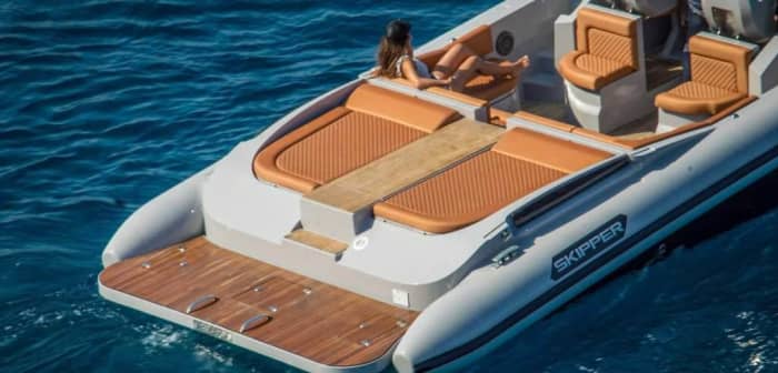 Discover Dubai: Half-day of pure joy on a motorboat