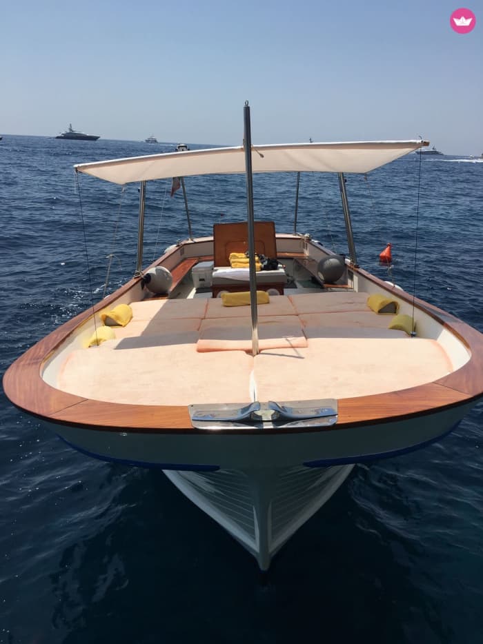 Capri unter den Sternen: Eine exklusive Aperitif-Kreuzfahrt am Abend