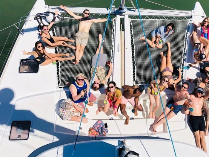 Excursion d'une journée en catamaran – Explorez la côte de l'Algarve avec des arrêts baignade