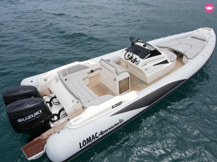 Tailor-made day at sea in Ajaccio with skipper