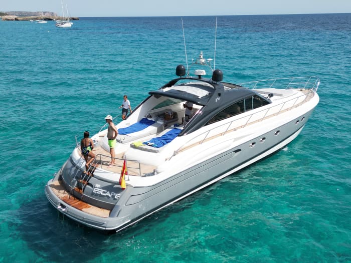 VIP ESCAPE – Luxuriöses privates Yacht-Erlebnis in Menorca