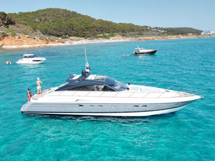 VIP ESCAPE – Luxuriöses privates Yacht-Erlebnis in Menorca