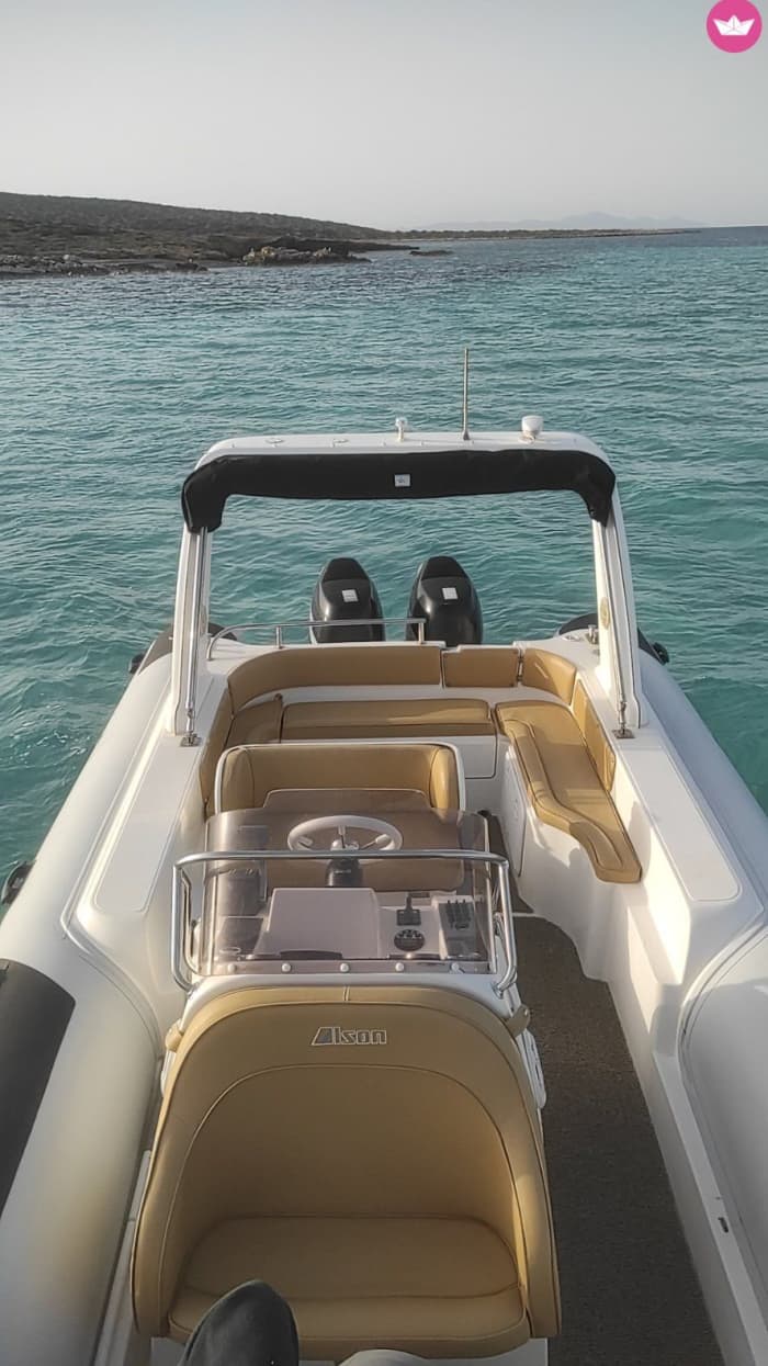 A Personalized Romantic Escape from Aliki