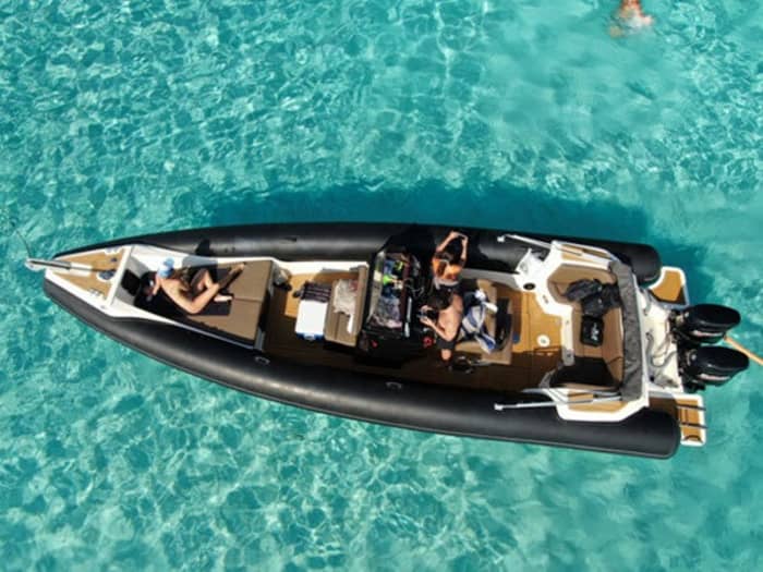Enjoy the sun on a 7h boat trip in Paros