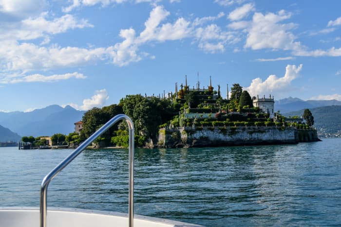 Borromean Islands Discovery: Full-Day Tour with Walks, Lunch, and Swimming