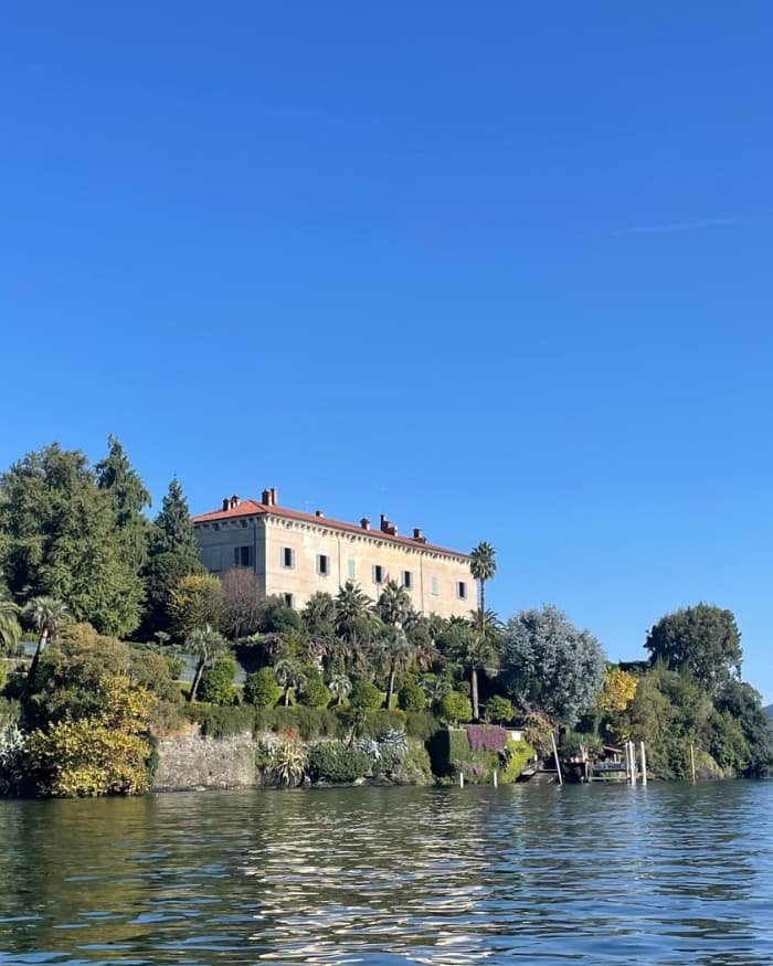 Exploration des îles Borromées : croisière d'une journée avec promenades, déjeuner et baignade