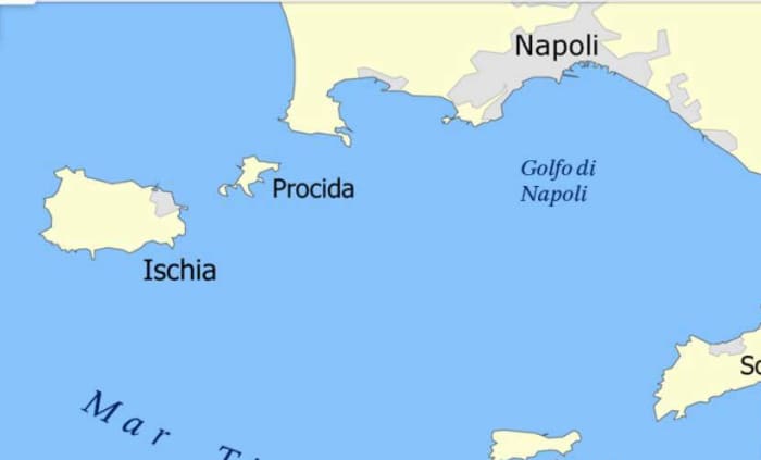 7-Hour Cruise: Discover the Amalfi and Sorrento Coasts and the Magic of Capri