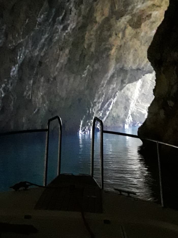 Excursion privée en bateau à moteur autour de Vis