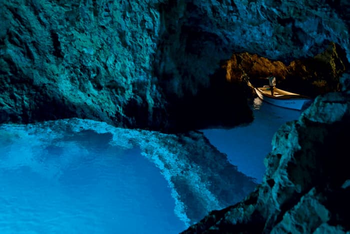 Full Day Private 5-Island Boat Tour: Blue Cave, Hvar & Pakleni Islands