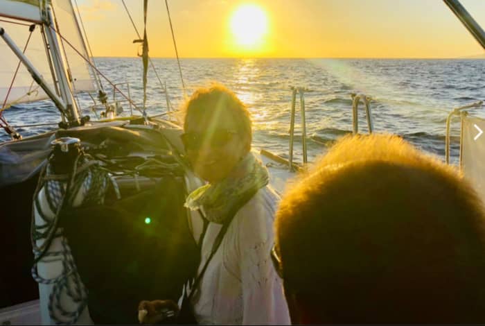 Meer, Liebe & Sonne: Ein Tag voller Emotionen auf einem Segelboot