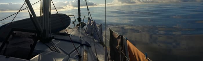 Meer, Liebe & Sonne: Ein Tag voller Emotionen auf einem Segelboot