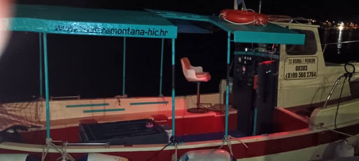 Escapade à Pula : 2h15 de détente en bateau à moteur