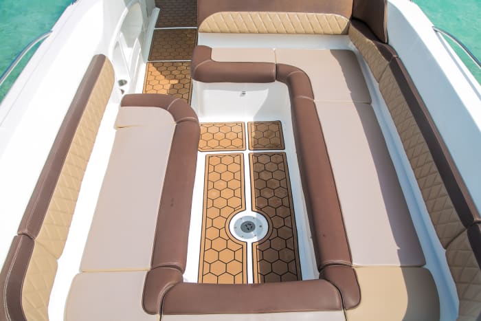 Verbringen Sie einen ganzen Tag auf einem Motorboot in Cartagena
