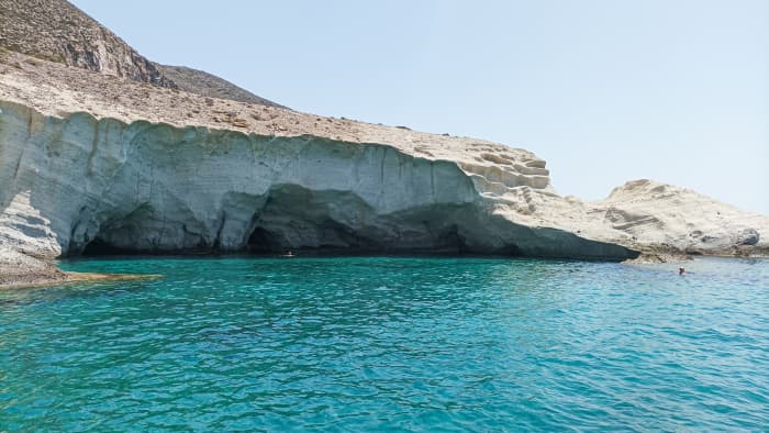 Full Day Cruise (7h) – Discover Antiparos Island