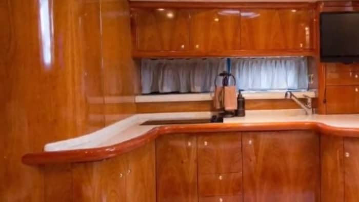 Profitez d'une excursion de 8 heures en bateau à moteur à Porto Santo Stefano.