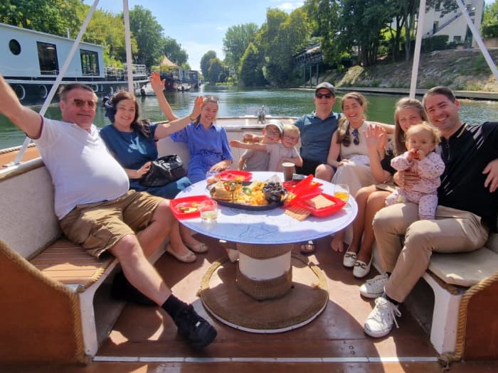 Balade Privée sur la Seine : Paris Iconique en 60 Minutes