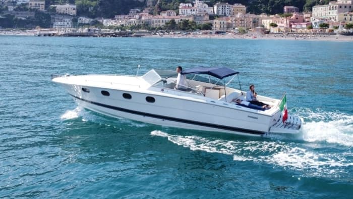 3h30 of sunshine around Salerno in a motorboat