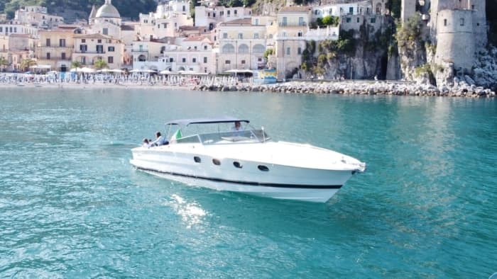3h30 of sunshine around Salerno in a motorboat