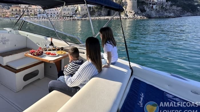 3h30 of sunshine around Salerno in a motorboat