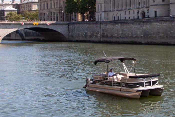 París mágico: un crucero al corazón de la historia y los monumentos emblemáticos